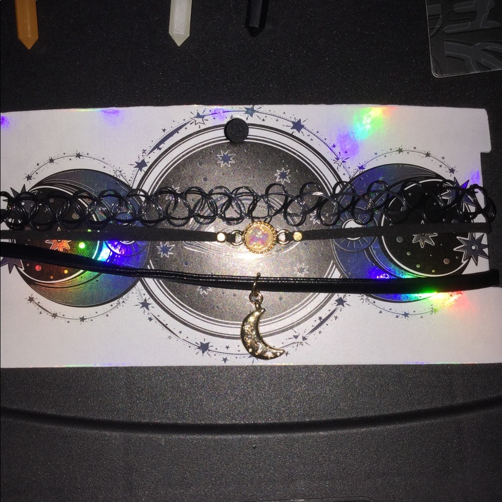 Three Necklaces. - Picture 4 of 4